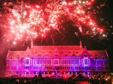 Spectacle pyrotechnique à la faculté des Sciences Jean Perrin à Lens pour le festival de la Sainte Barbe